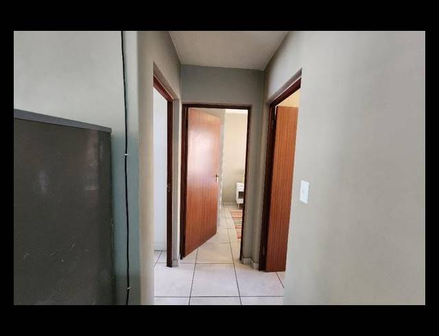 2 BEDROOM TOWNHOUSE FOR SALE IN ALBEMARLE